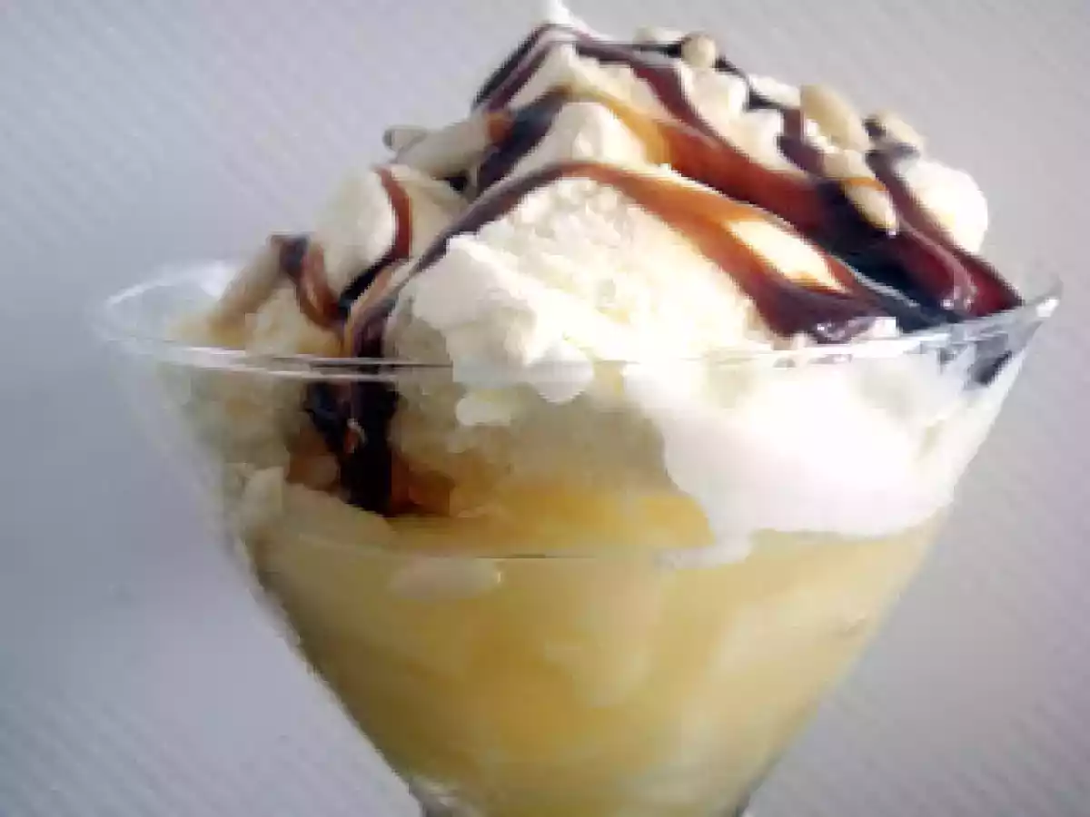 Copa de vainilla y piña al caramelo - foto 2