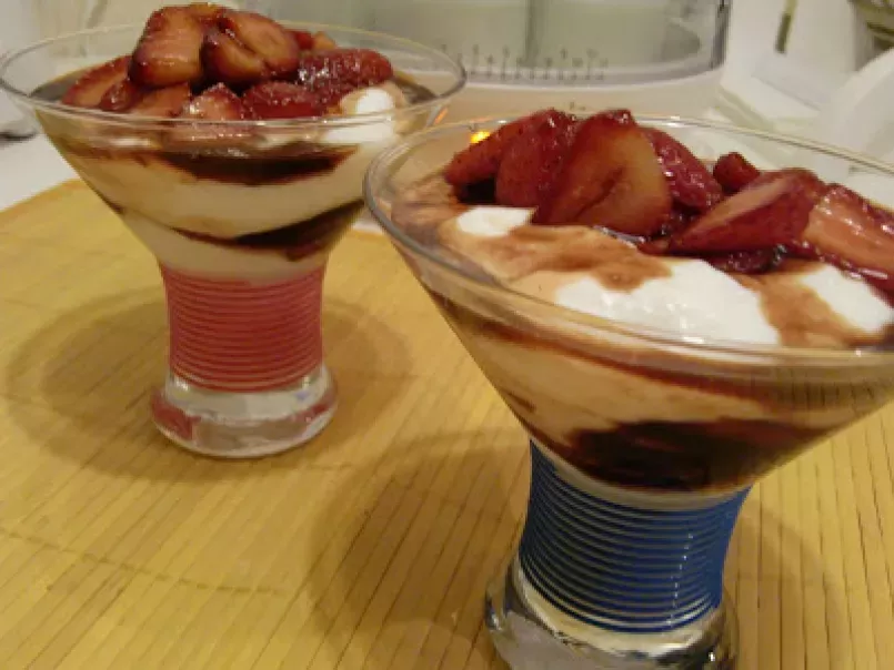 Copa de yogur y fresas maceradas en vinagre de módena - foto 3