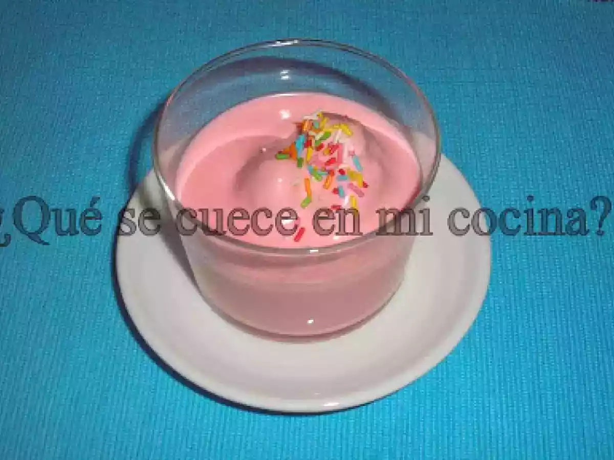 COPA Y TARTA DE FRESA Y NATA - foto 2