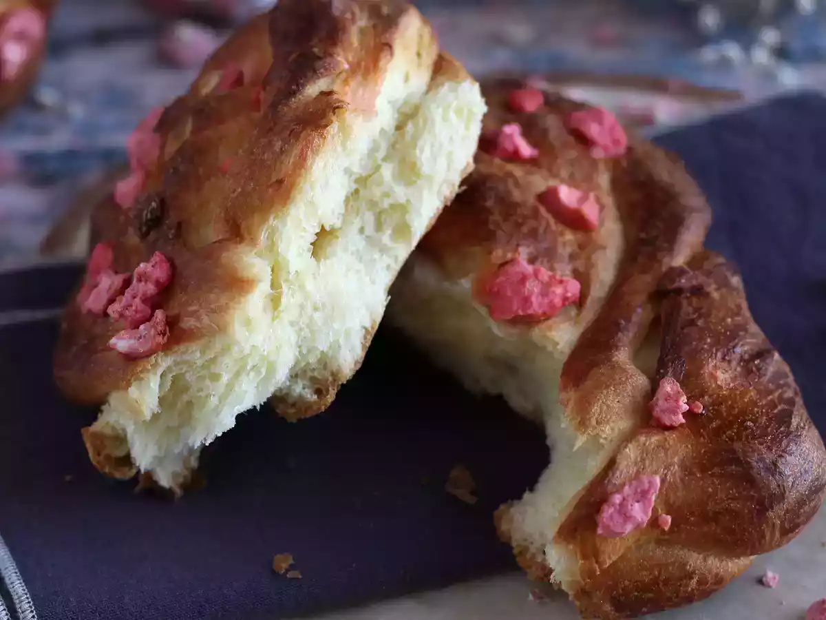 Corazón de brioche para San Valentín, muy tierno y esponjoso - foto 4