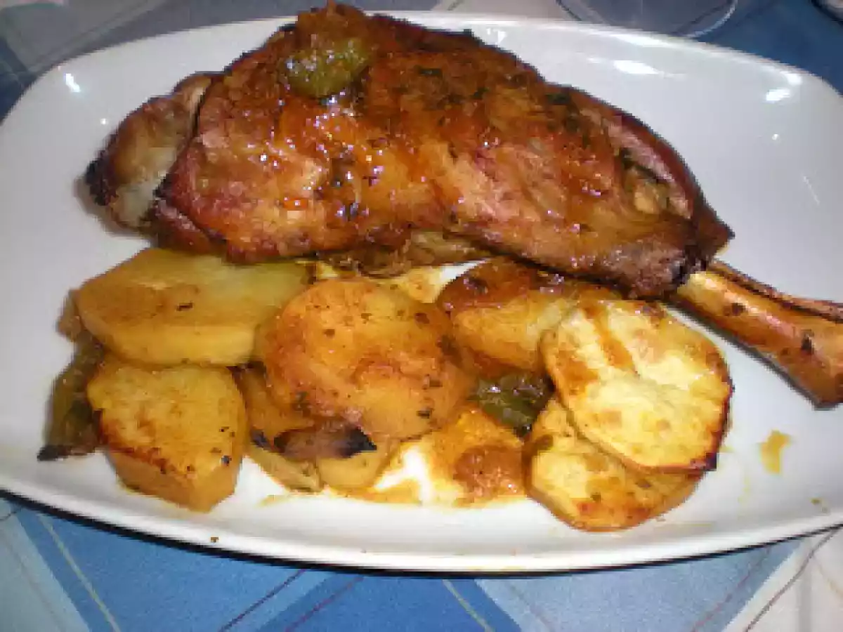 Cordero guisado al horno con patatas panaderas