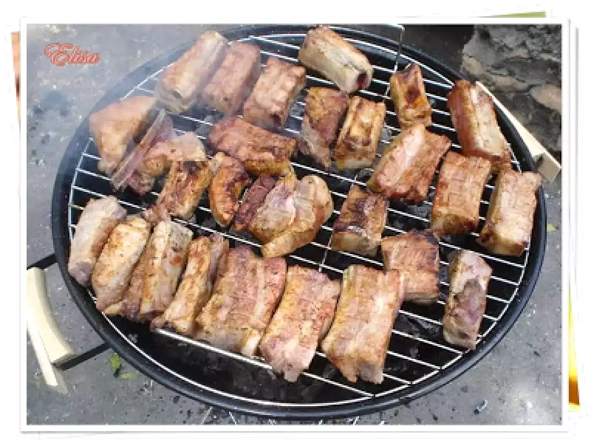 Costilla a la barbacoa con salsa cajún