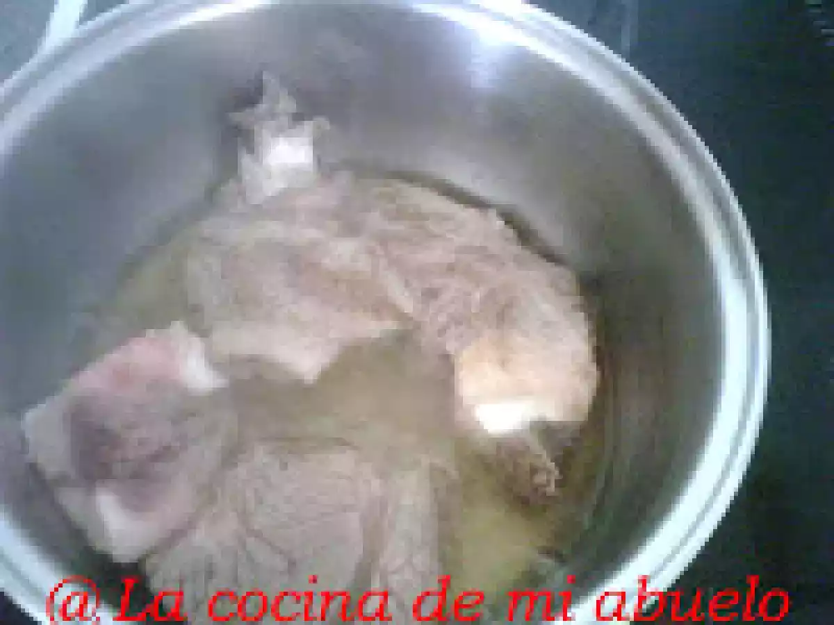 Costilla de ternera guisada al estilo del Yayo - foto 4