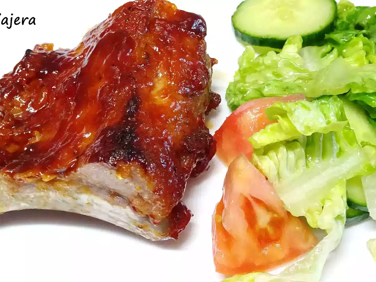 Costillas barbacoa BBQ. Estilo Foster Hollywood