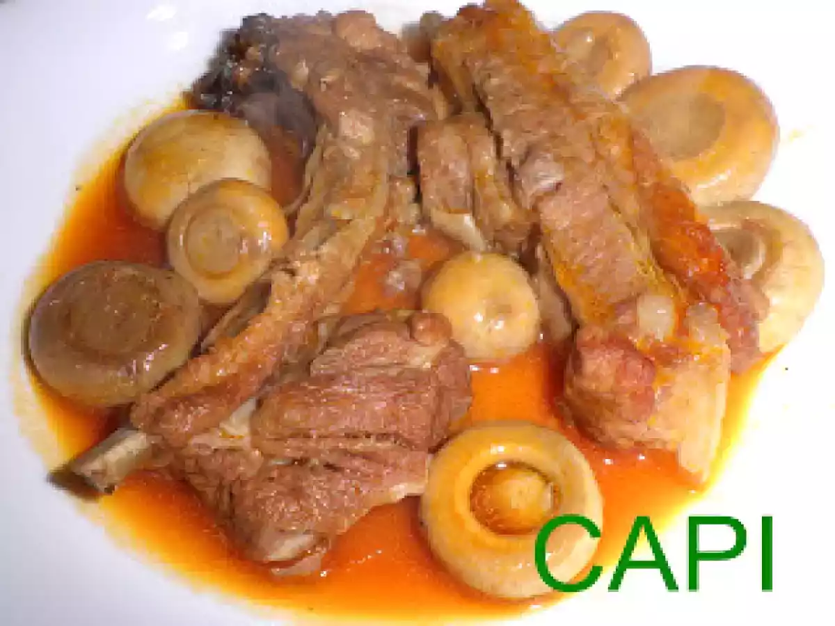 COSTILLAS DE CERDO GUISADAS.