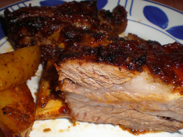 Costillas de ternera a la barbacoa en bolsa de ahumar - Receta Petitchef
