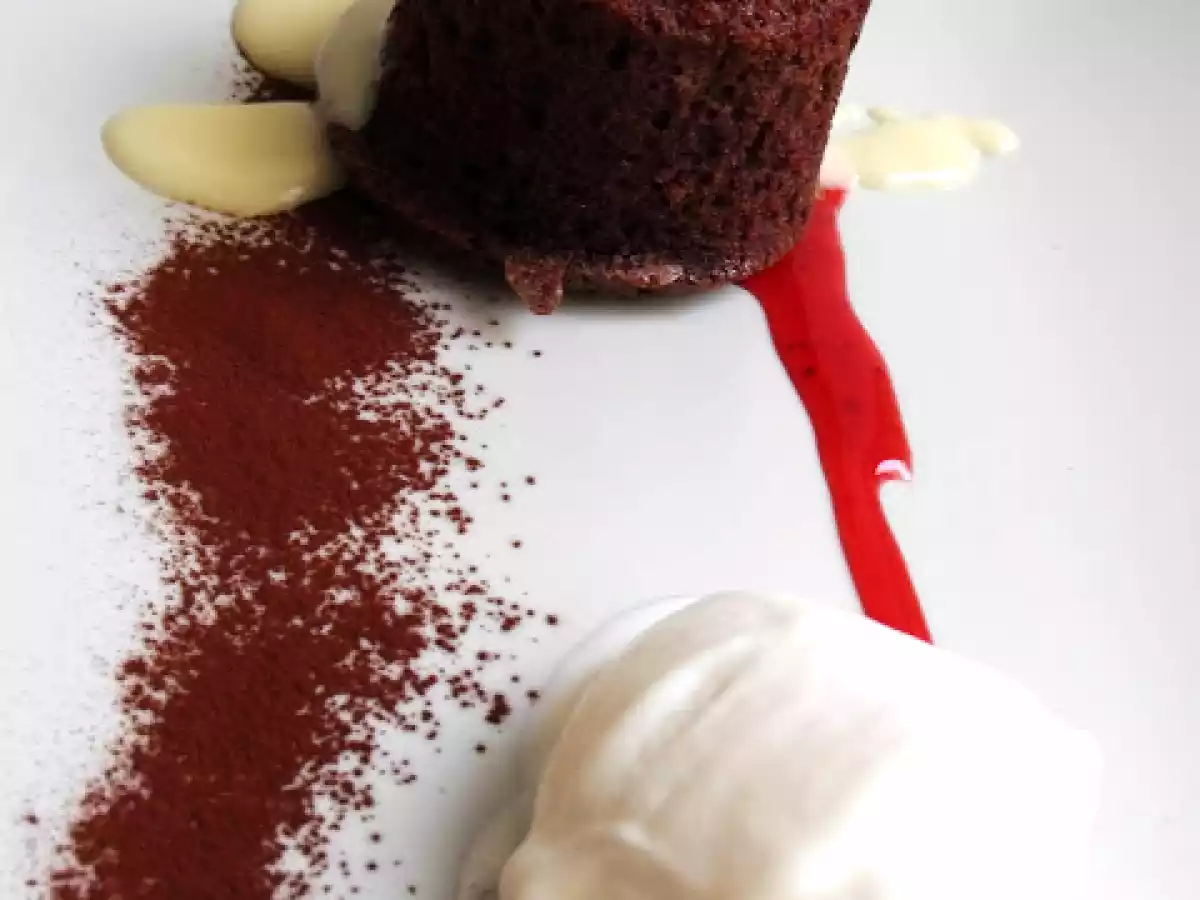 Coulant de chocolate con chocolate blanco - foto 2