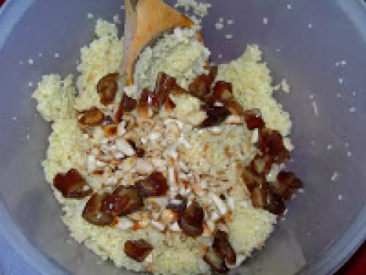 Cous cous con almendras y datiles. Paso a paso