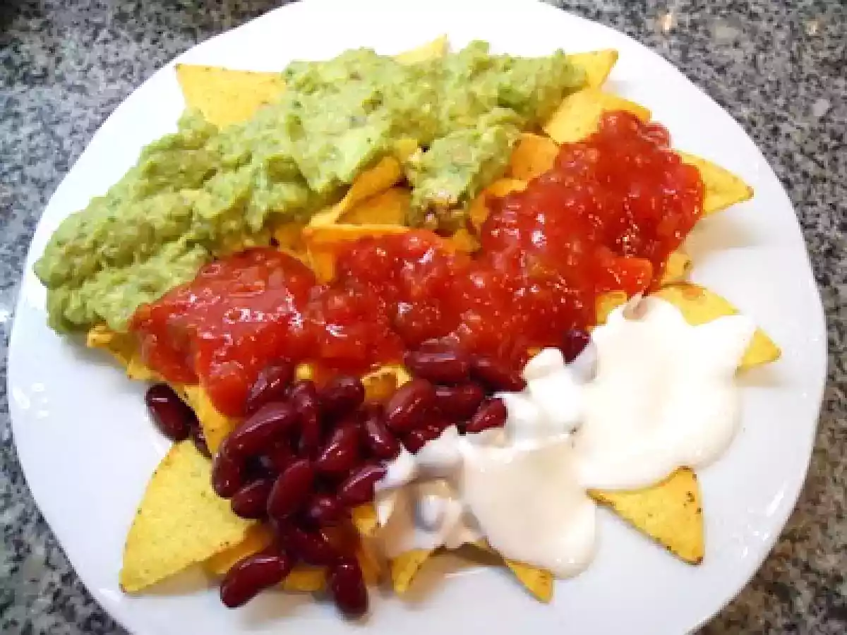 Crema agria (sour cream)