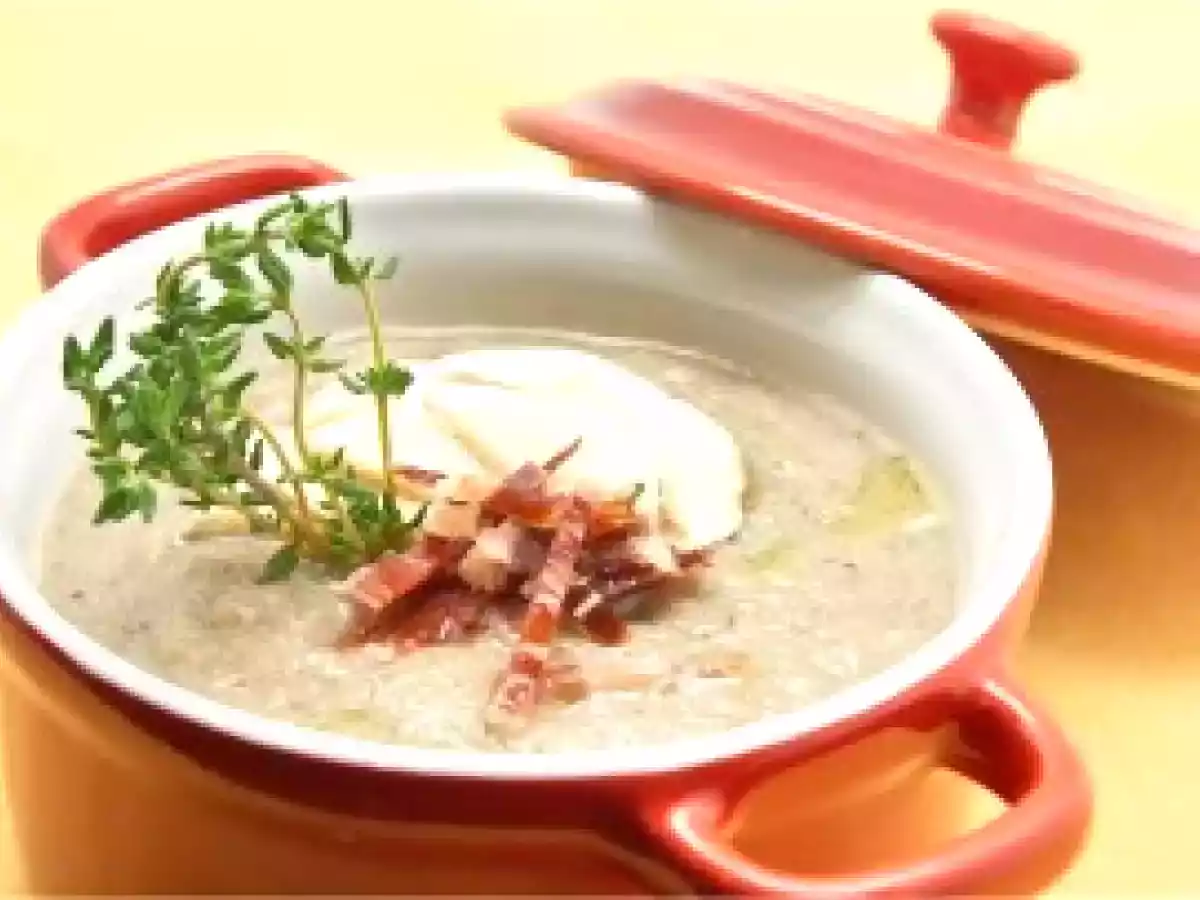 Crema de boletus con virutas de jamón ibérico Navidul y su carpaccio