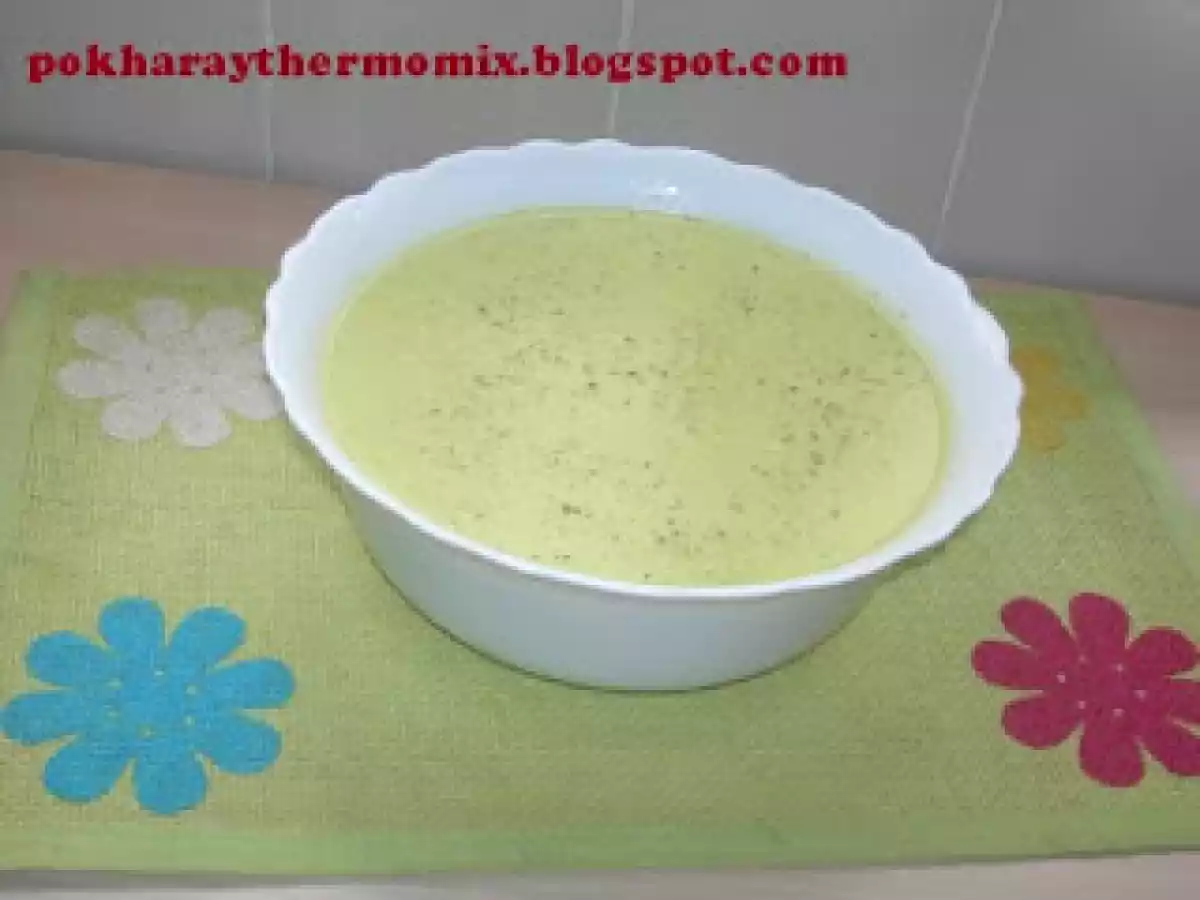 Crema de calabacín con quesitos