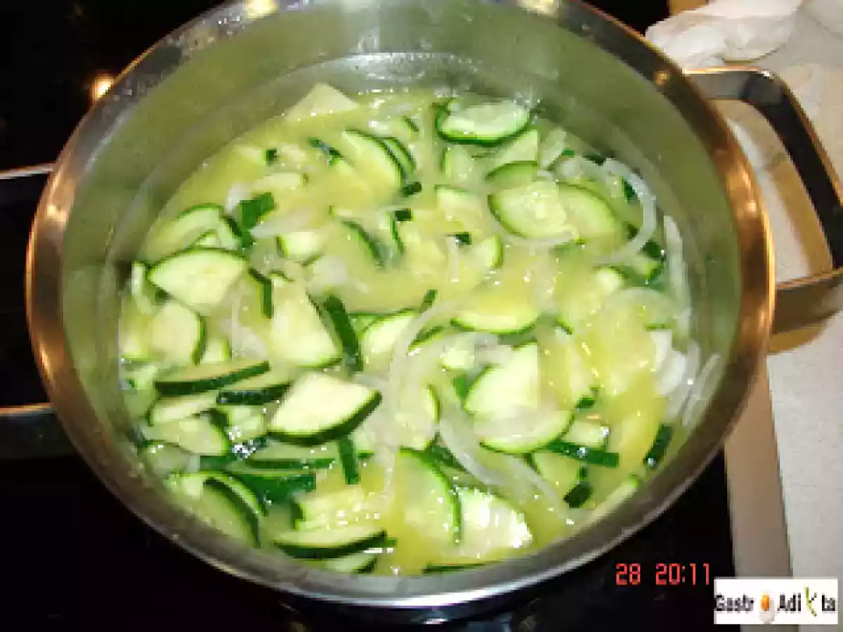 Crema de calabacín con roquefort - foto 2