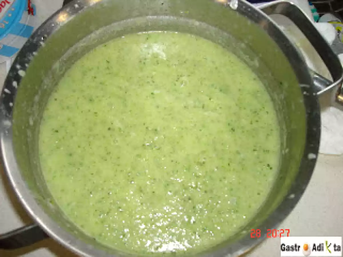 Crema de calabacín con roquefort - foto 3