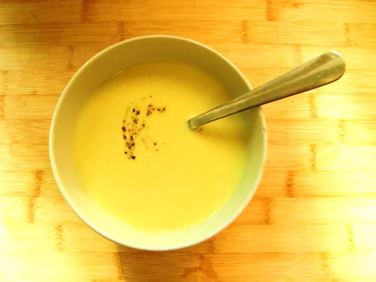 Crema de calabaza con almendras y comino