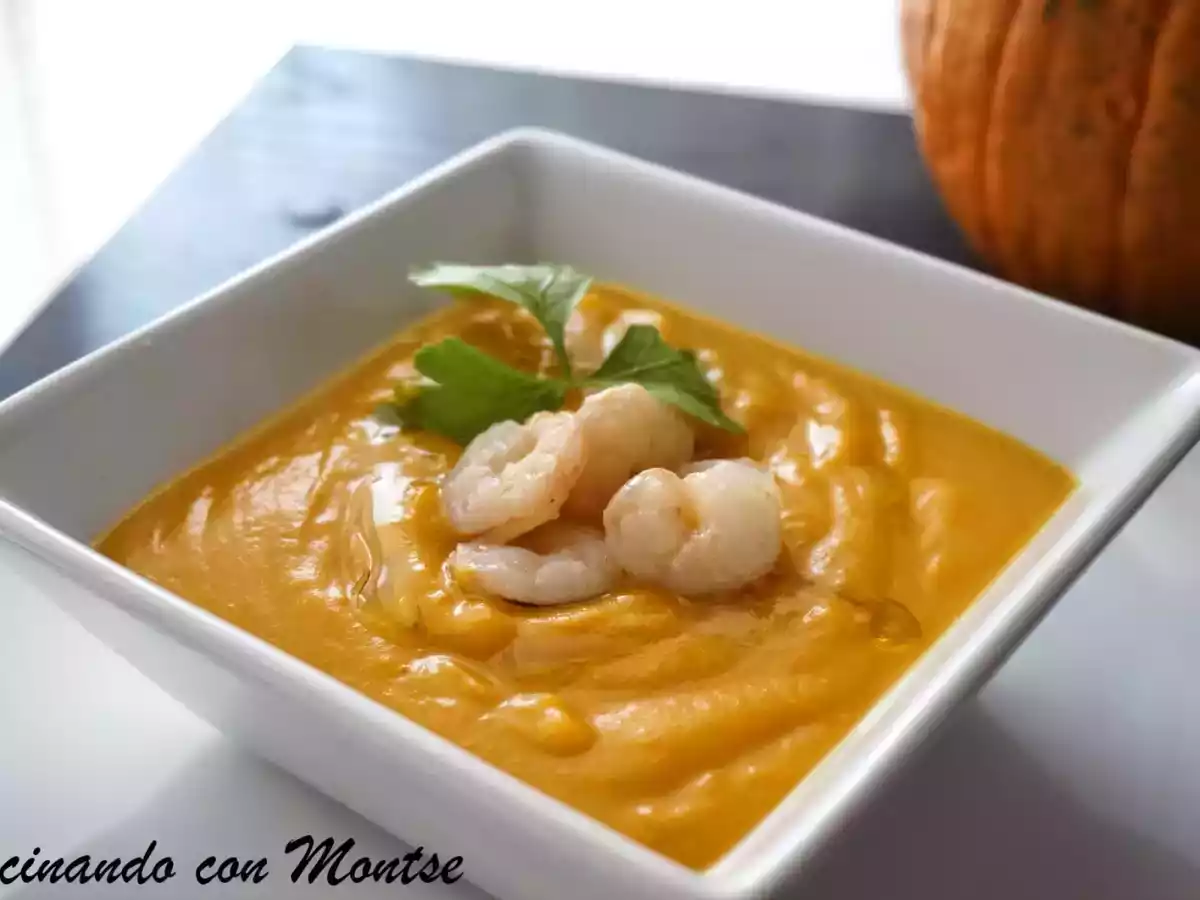 Crema de calabaza con gambas