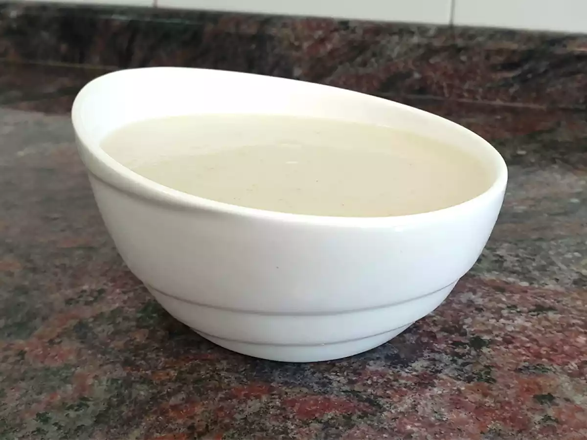 Crema de coliflor y almendras