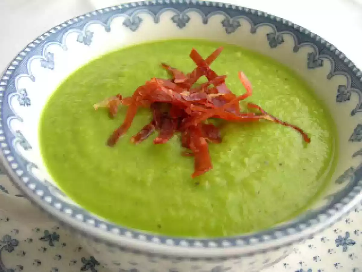 Crema de guisantes con crujiente de jamón. Paso a paso