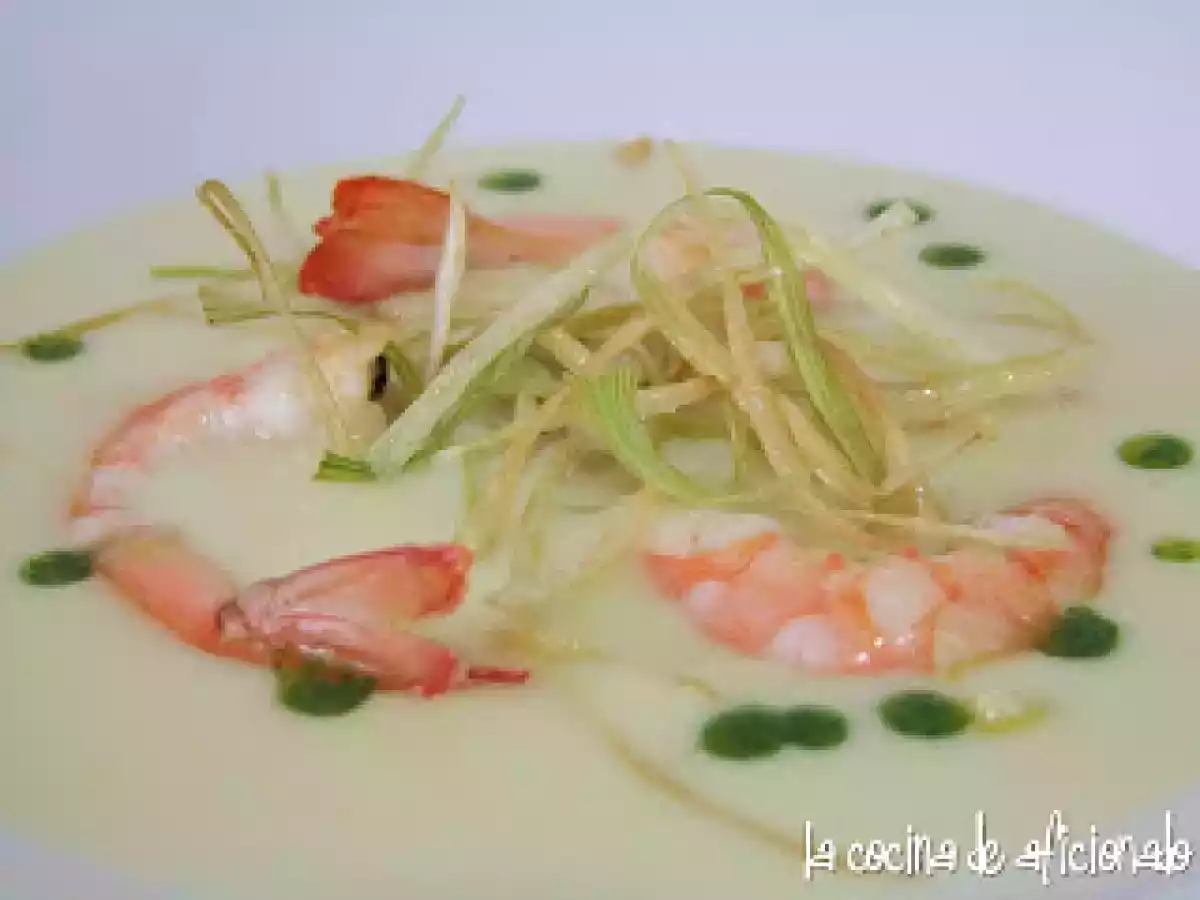 Crema de puerros con langostinos salteados - foto 2