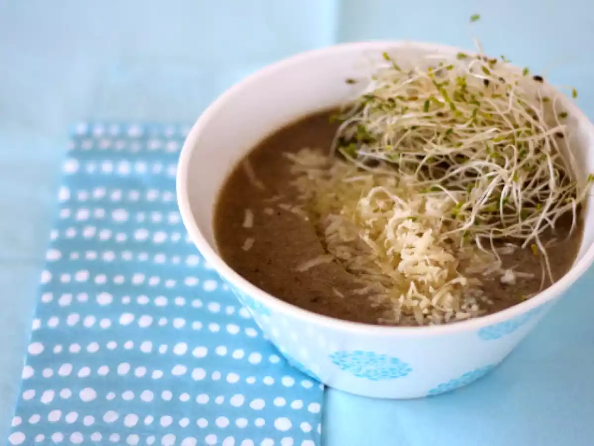 Crema de setas, tomillo y parmesano