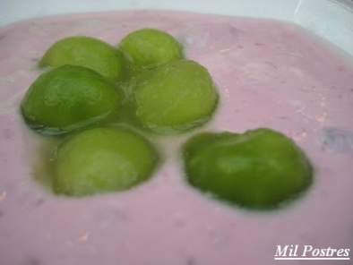 Crema de yogur y moras con bolitas de kiwi, foto 3