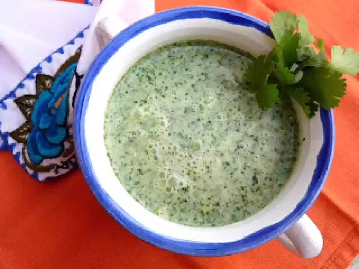 Crema fresca de cilantro.