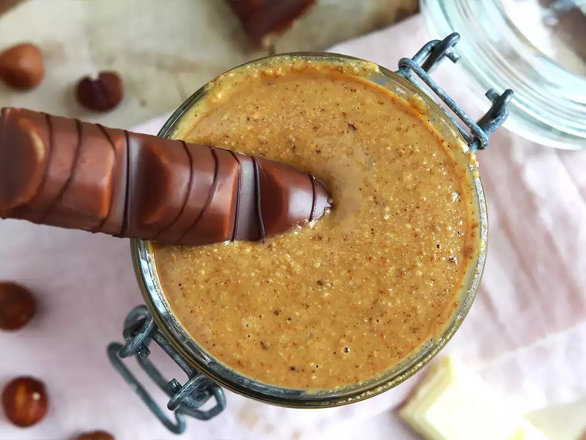 Crema sabor Kinder bueno para untar – sólo 2 ingredientes - foto 4