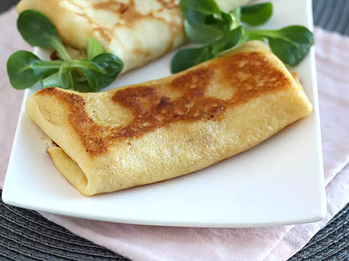 Crepes rellenos de bechamel, queso y jamón - foto 3