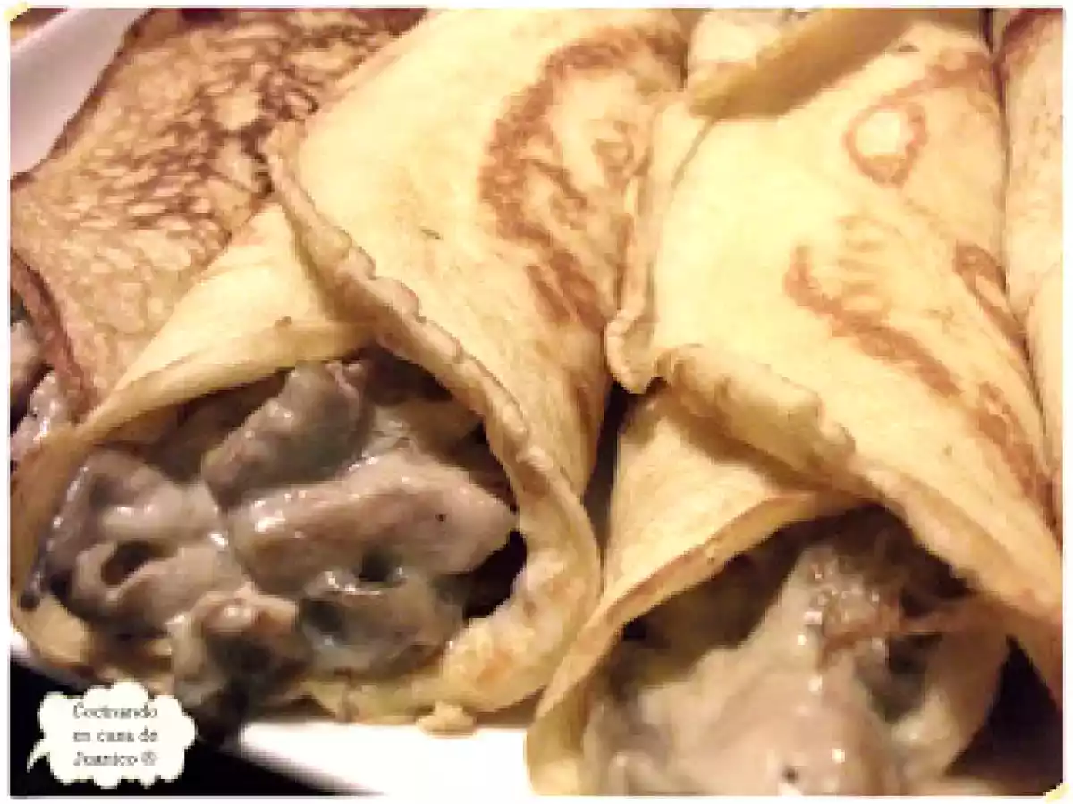 Crepes rellenos de salteado de setas, cerdo y bechamel - foto 3