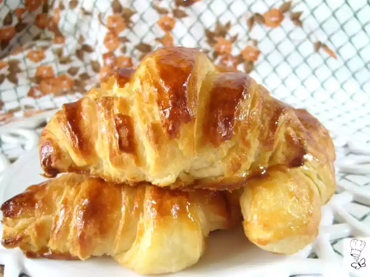 Croissant caseros masa semi-hojaldrada