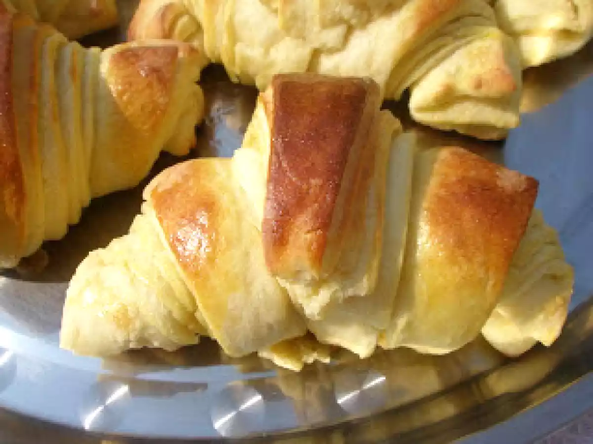 Croissant de mantequilla y miel