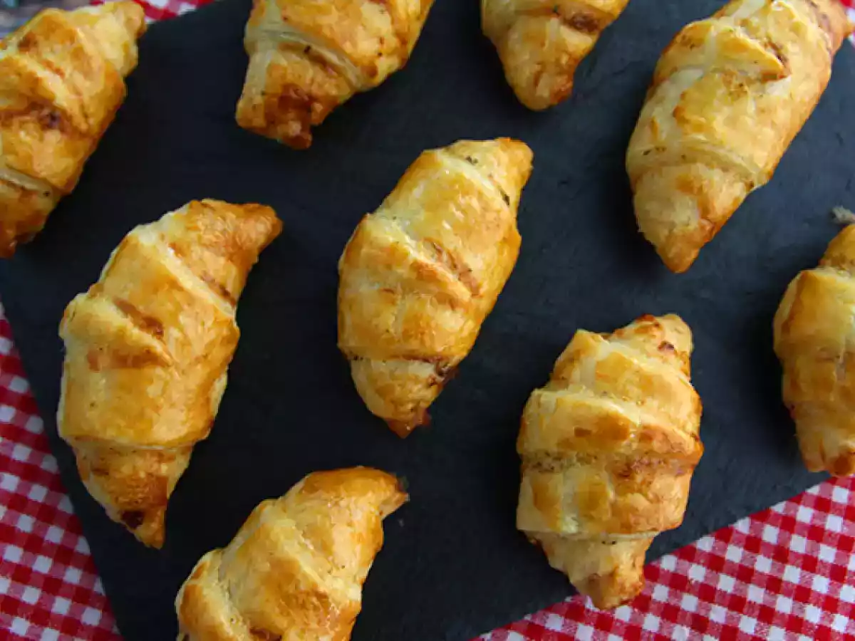 Croissants de jamón cocido y queso crema - foto 3