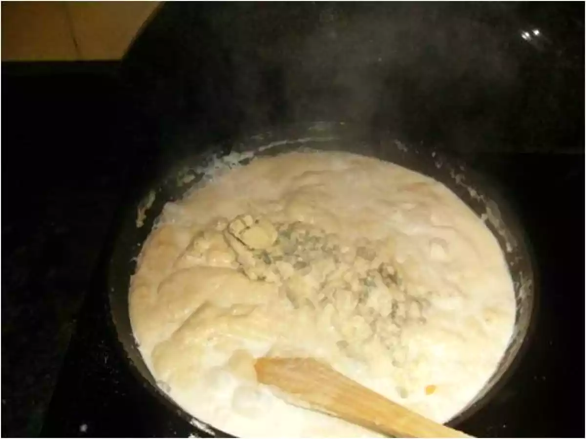 CROQUETAS DE QUESO ROQUEFORT - foto 6