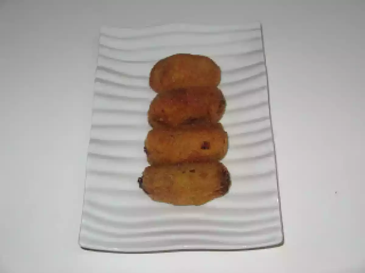 CROQUETAS DE TORTA DEL CASAR