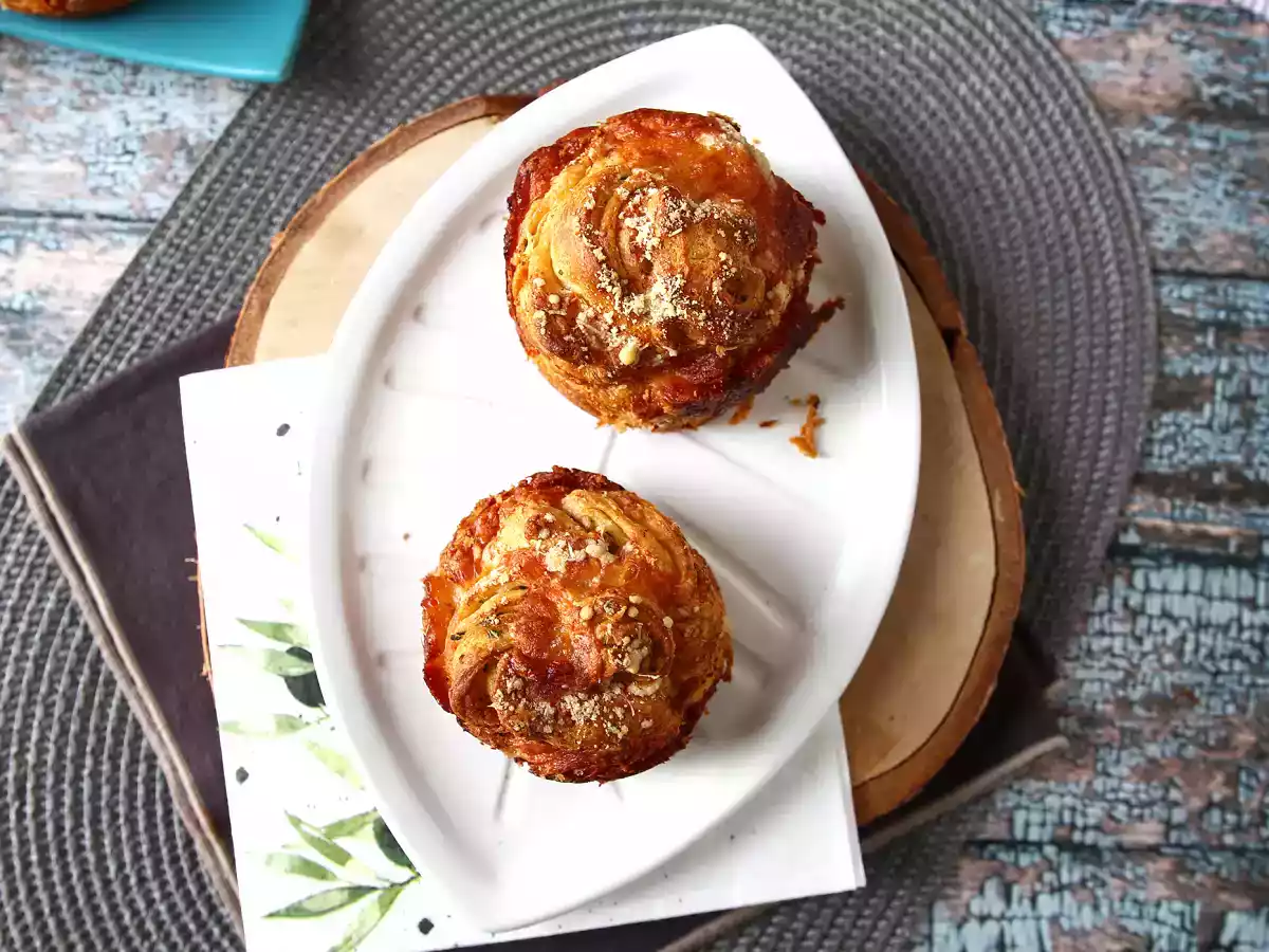 Cruffin salado con parmesano y mozzarella, la fusión perfecta entre croissant y muffin - foto 2