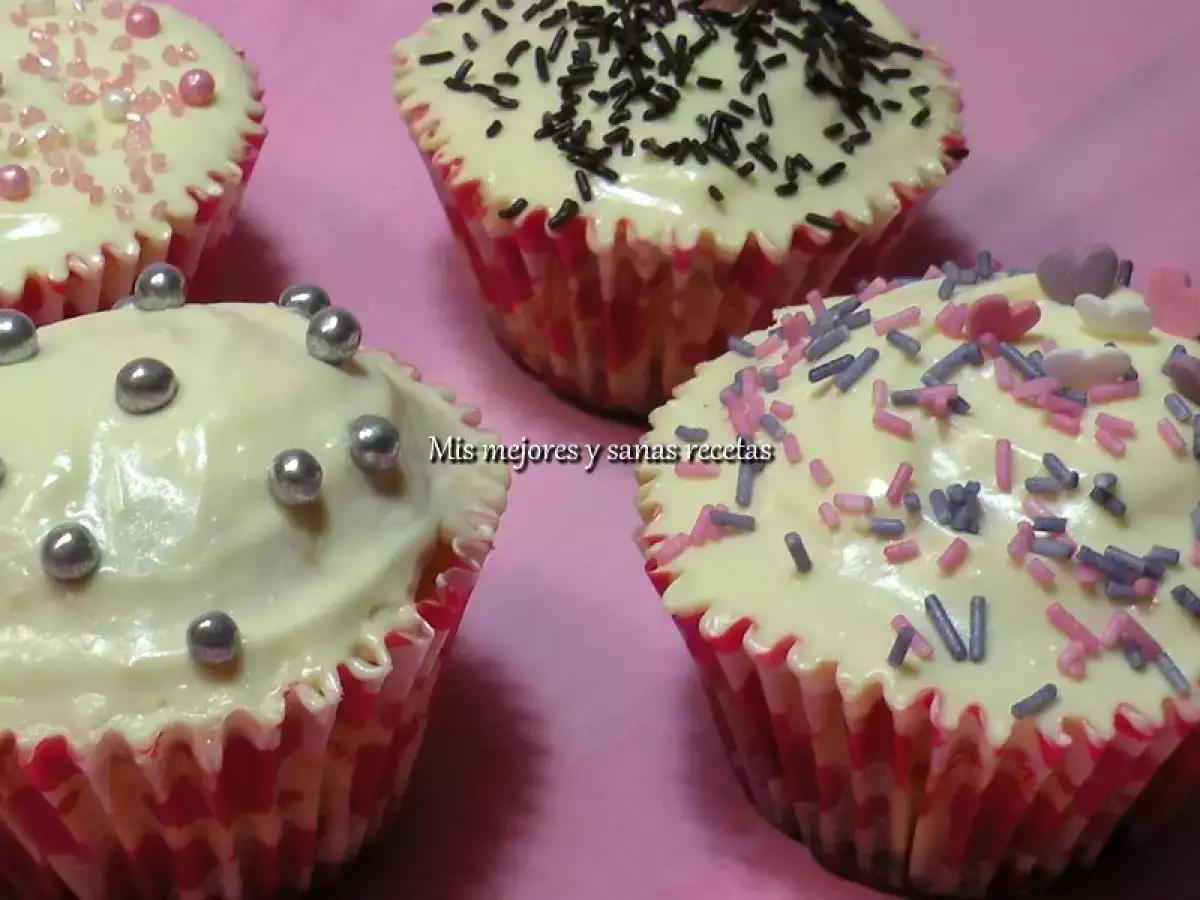 Cupcakes con mermelada de cereza. - foto 6