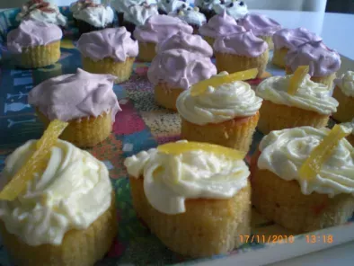 Cupckes de jengibre y limon y cupcakes rellenos de arandanos