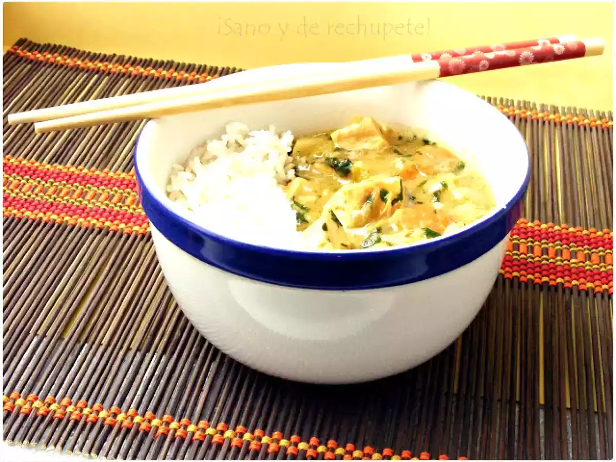 Curry-coco de pollo al cilantro