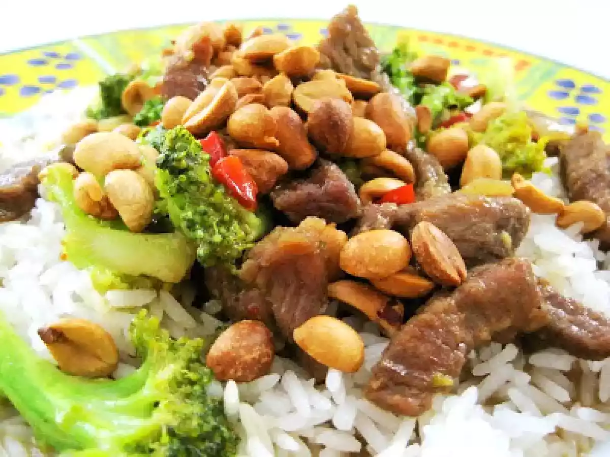Curry de carne con brócoli