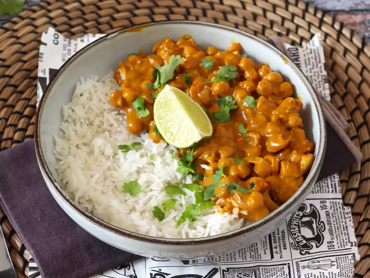 Curry de garbanzos, una receta vegana llena de sabor