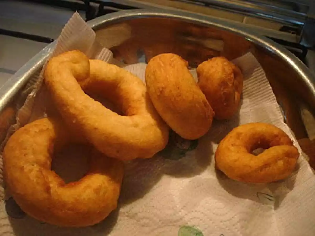 Cururicchi, cuddurielli, culurielli, frittelle, zeppole, rosquitas de papa de la Nonna - foto 4