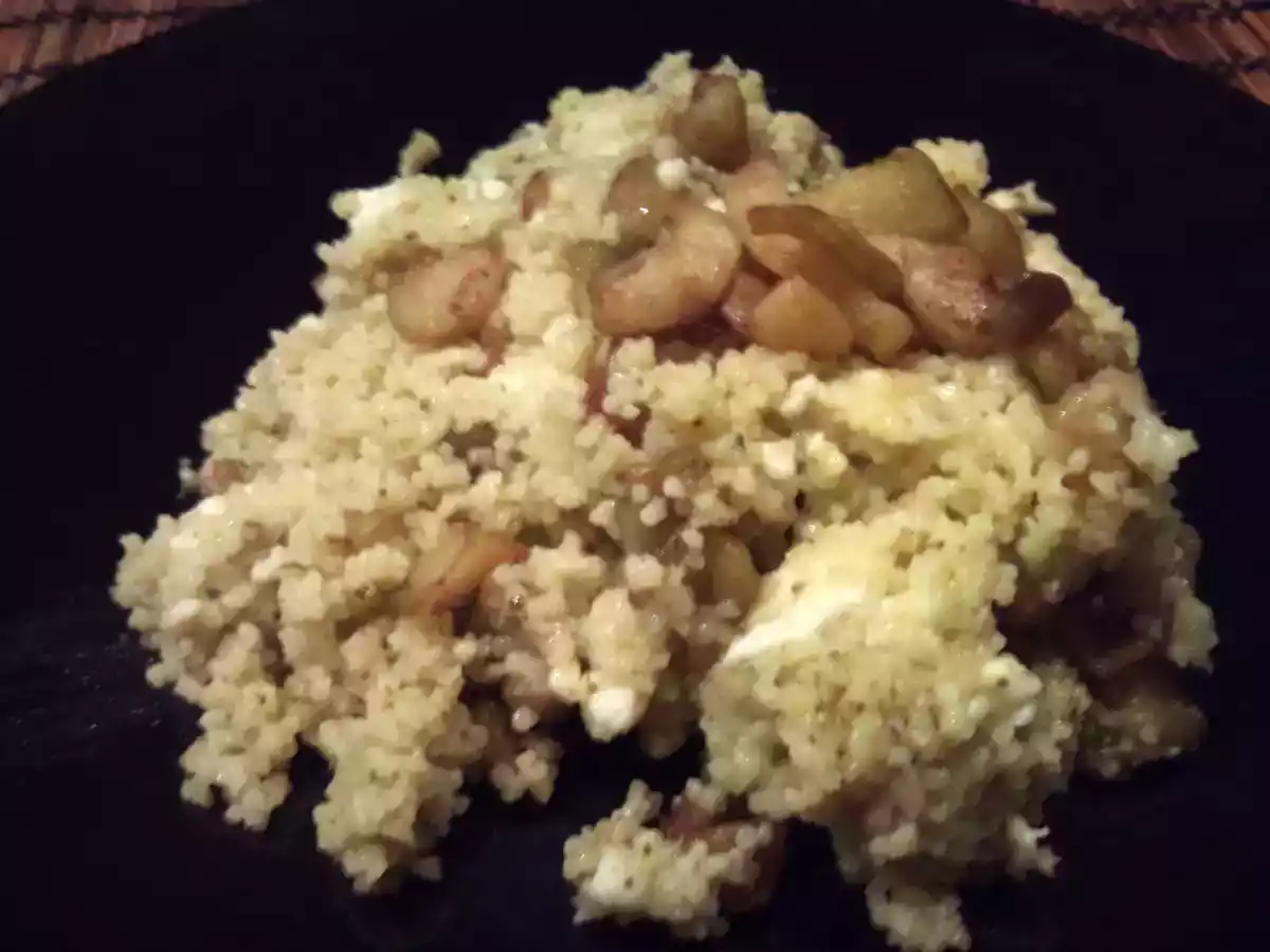 Cuscus al pesto e melanzane - Cuscús con pesto y berenjenas
