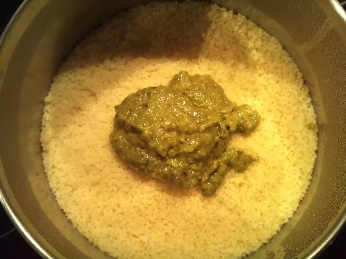 Cuscus al pesto e melanzane - Cuscús con pesto y berenjenas - foto 2