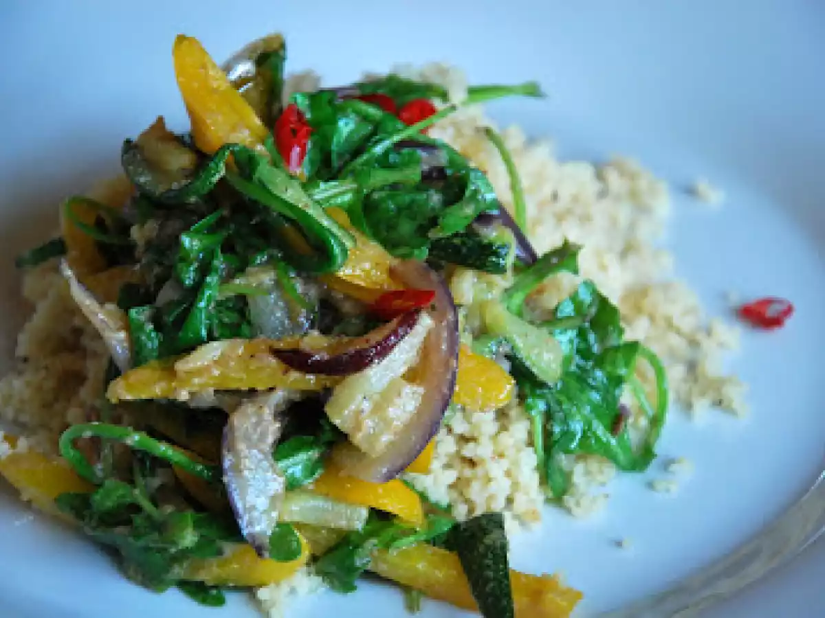 Cuscús con verduras y crema de cacahuete