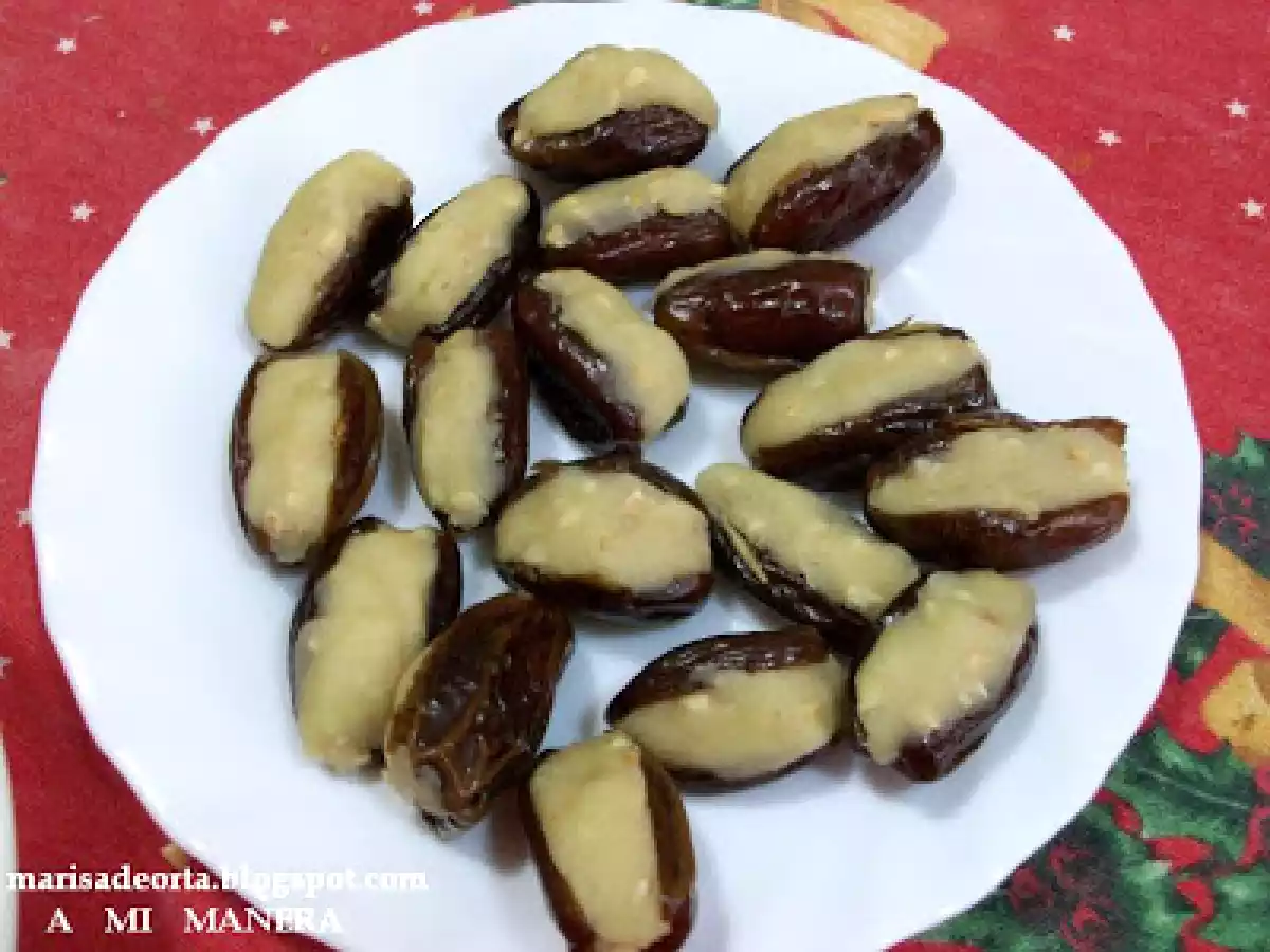 DÁTILES RELLENOS