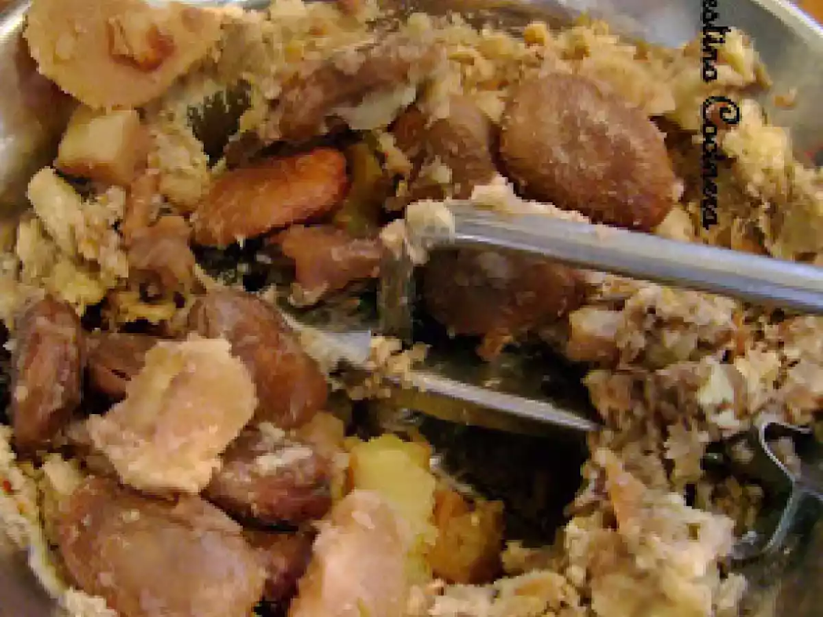 De la Puglia: Purè de Habas con Achicorias