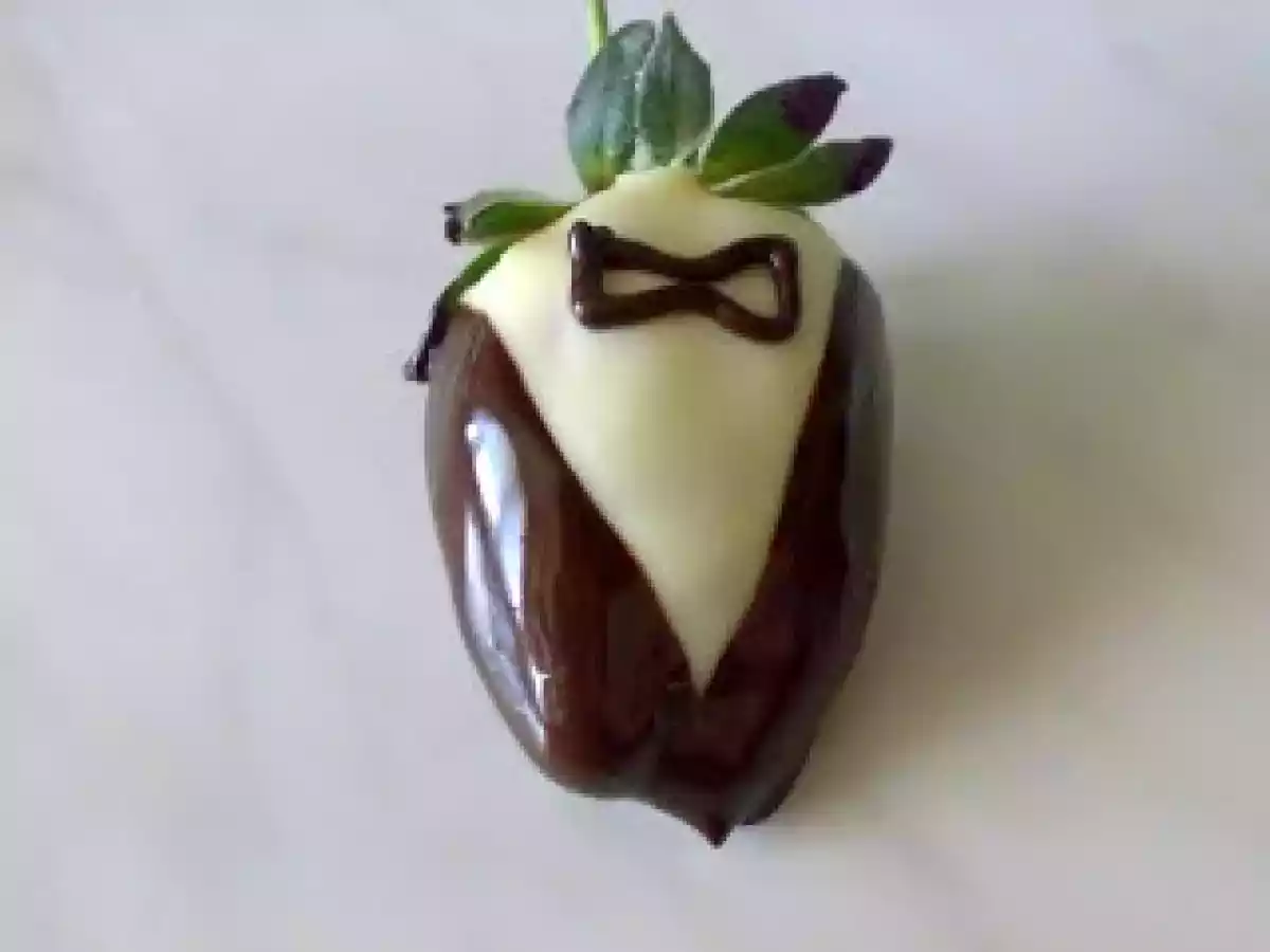 Decoracion de fresas para pastel/torta de novios - foto 6