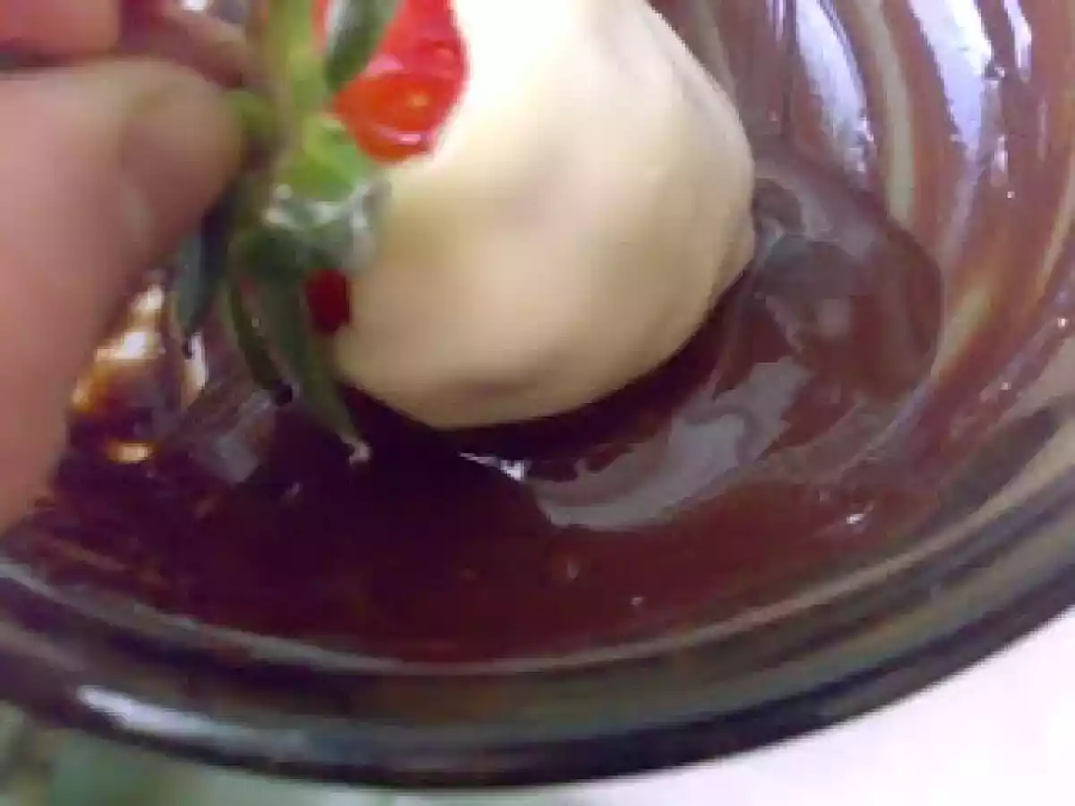 Decoracion de fresas para pastel/torta de novios - foto 10