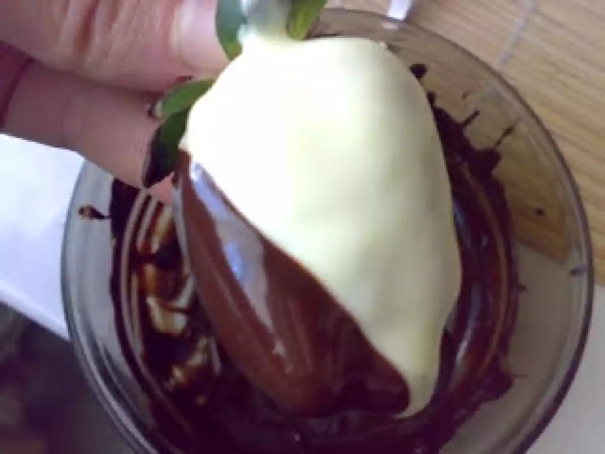 Decoracion de fresas para pastel/torta de novios - foto 11