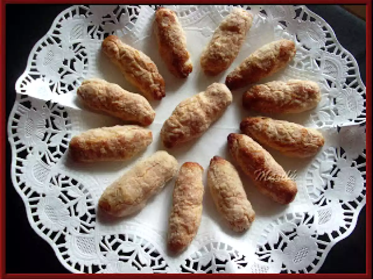 DEDOS DE BRUJA O SACRISTANES