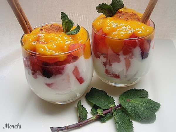 Delicia cremosa de mango y yogur